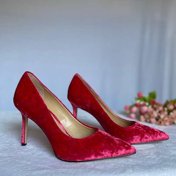 Katy Perry Collections Shoes - 🌹Katy Perry Crushed Velvet Spanish Red heels